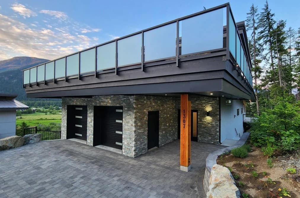 3 1307 EAGLE DRIVE, Pemberton, BC — Residential for Sale - Main Photo