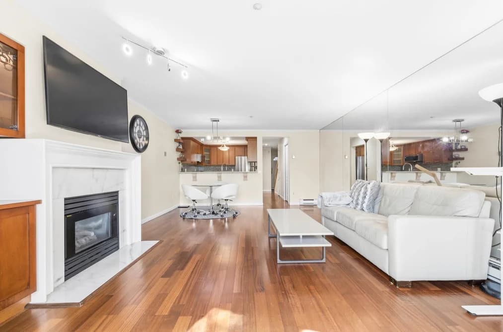 3 2150 SE MARINE DRIVE, Vancouver, BC — Residential for Sale - Main Photo