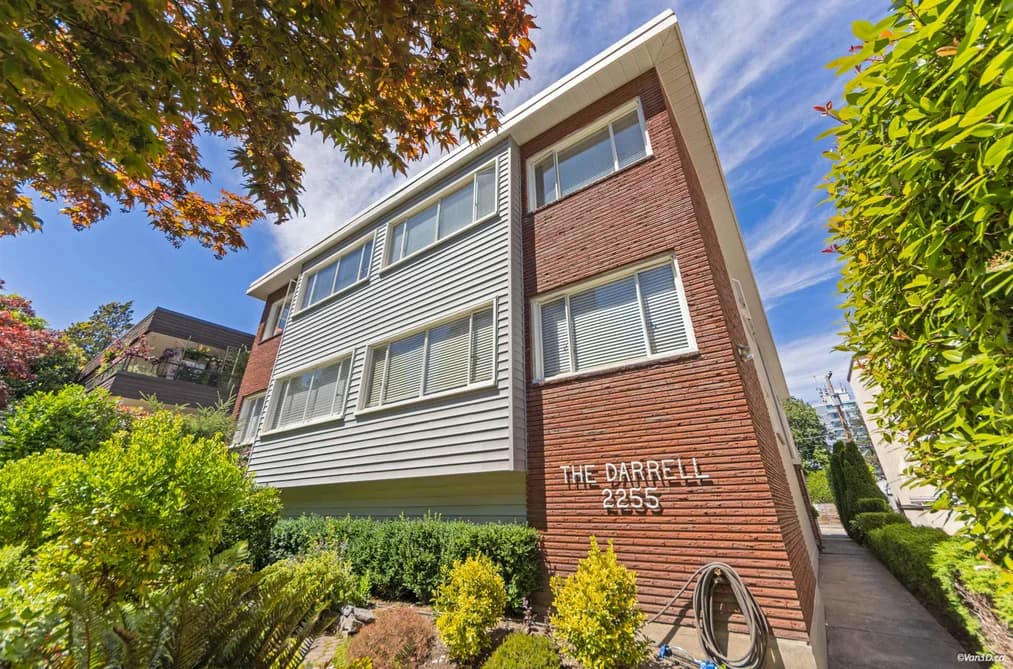 3 2255 W 40TH AVENUE, Vancouver, BC — Residential for Sale - Main Photo