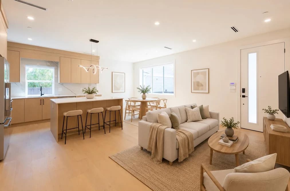 3 3615 TURNER STREET, Vancouver, BC — Residential for Sale - Main Photo