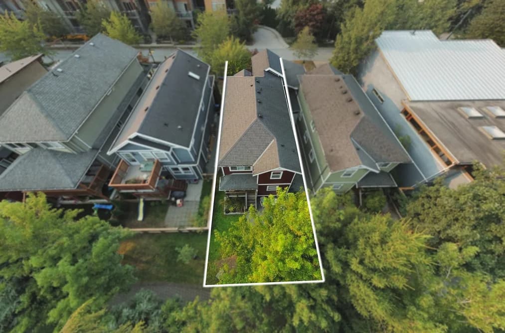 3 40137 GOVERNMENT ROAD, Squamish, BC — Residential for Sale - Photo 2