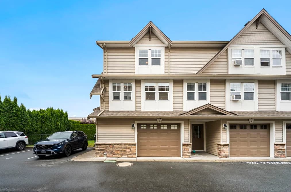 3 46538 FIRST AVENUE, Chilliwack, BC — Residential for Sale - Main Photo