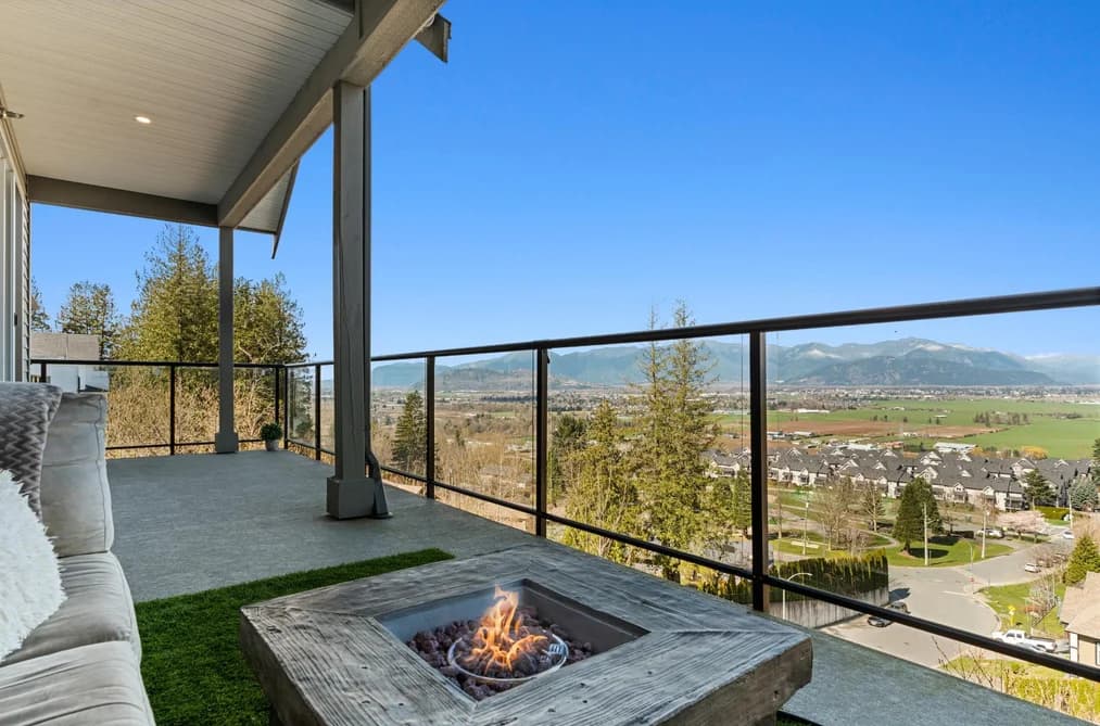 3 47203 VISTA PLACE, Sardis, BC — Residential for Sale - Photo 2