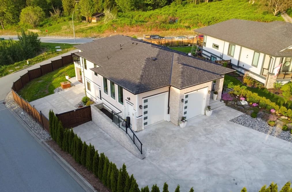 3 8295 NIXON ROAD, Chilliwack, BC — Residential for Sale - Main Photo