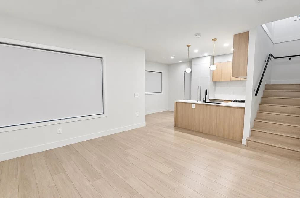 3 8300 NO 3 ROAD, Richmond BC V7C 1P2 - Photo 1