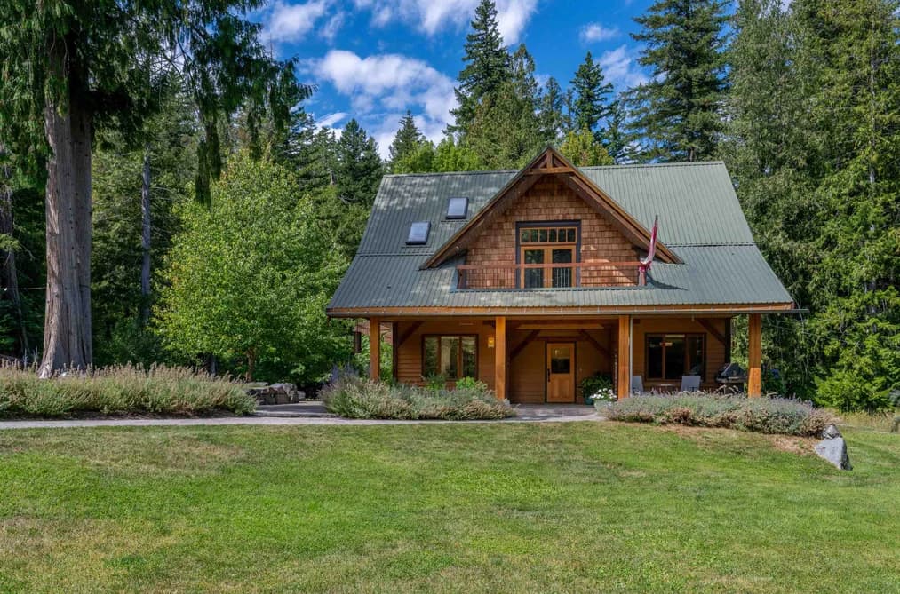 3 WALKERVILLE ESTATES, Pemberton, BC — Residential for Sale - Main Photo