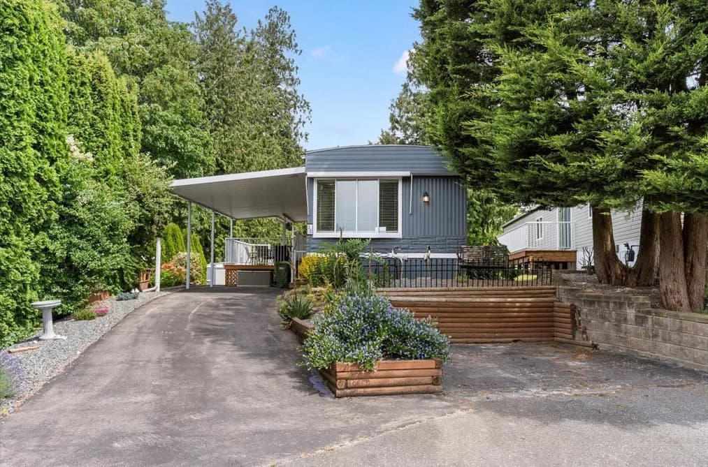 30 2035 MARTENS STREET, Abbotsford, BC — Residential for Sale - Main Photo