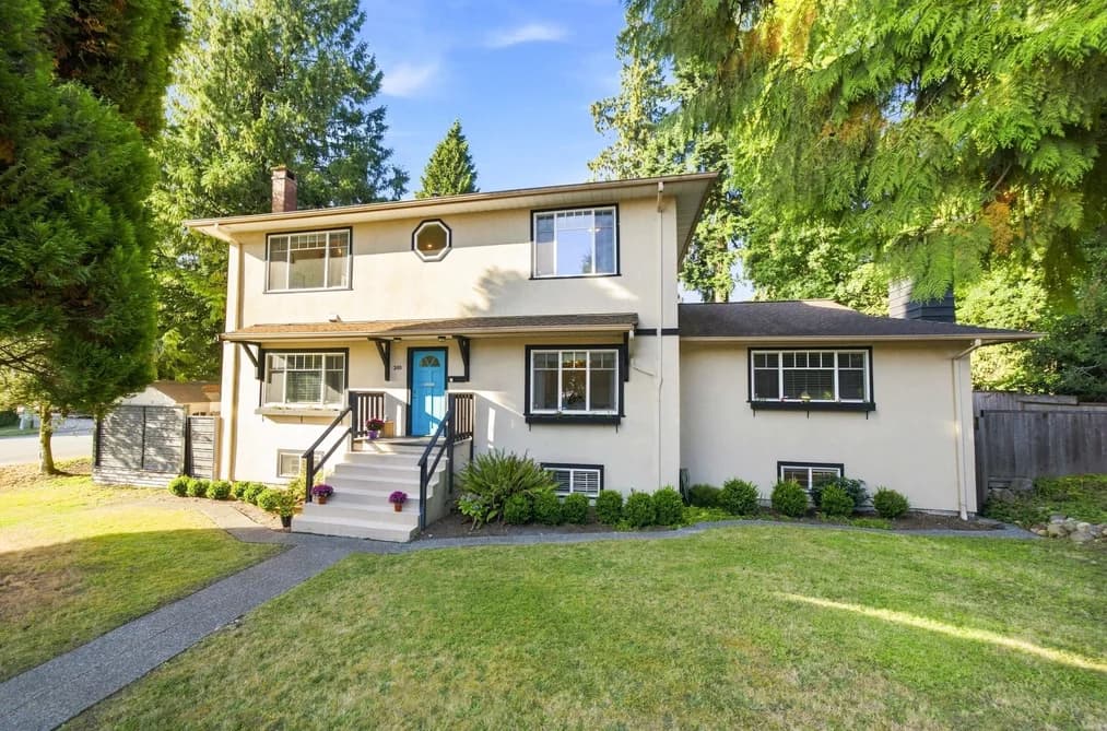 300 E 25TH STREET, North Vancouver, BC — Residential for Sale - Main Photo