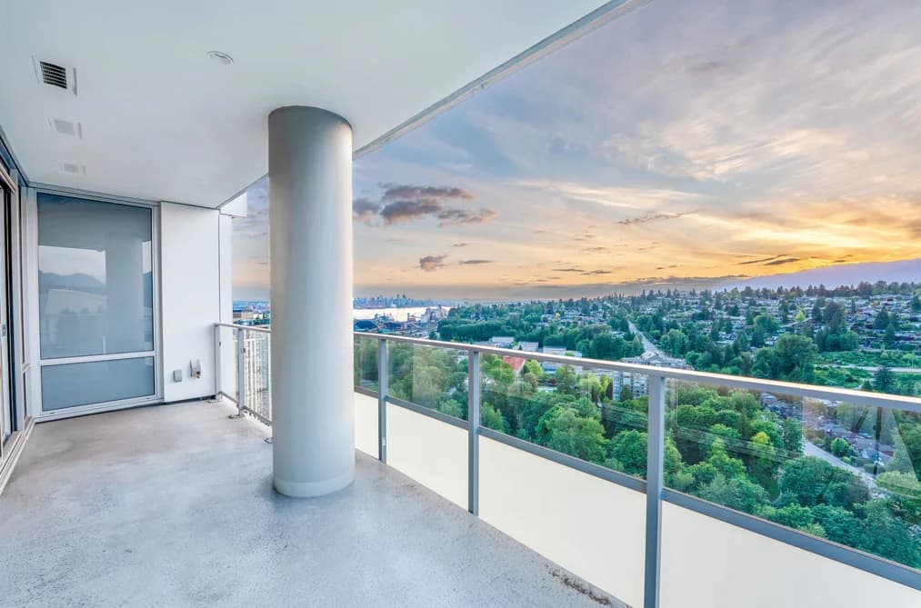 3001 1500 FERN STREET, North Vancouver, BC — Residential for Sale - Photo 2