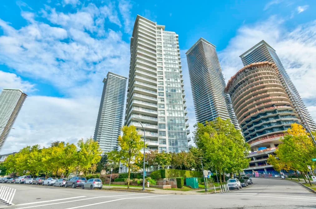 3005 2289 YUKON CRESCENT, Burnaby, BC — Residential for Sale - Main Photo