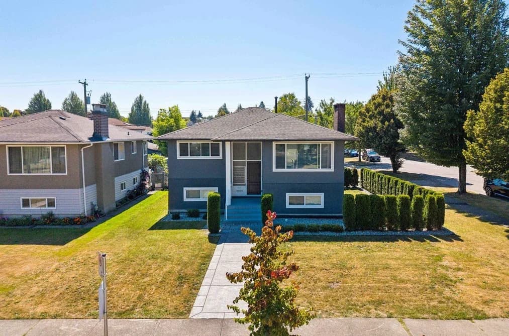 3006 E GEORGIA STREET, Vancouver, BC — Residential for Sale - Main Photo
