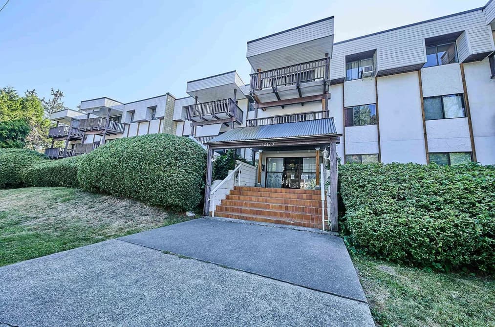 301 12170 222ND STREET, Maple Ridge, BC — Residential for Sale - Photo 2