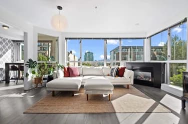Condo for sale at 301 122 E 3rd Street North Vancouver British Columbia - MLS: R3135801
