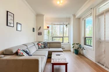 Condo for sale at 301 13897 Fraser Highway Surrey British Columbia - MLS: R3110795