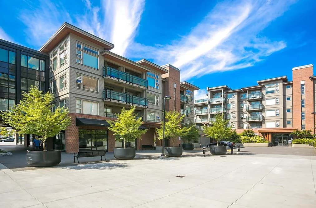 301 1673 LLOYD AVENUE, North Vancouver, BC — Residential for Sale - Main Photo