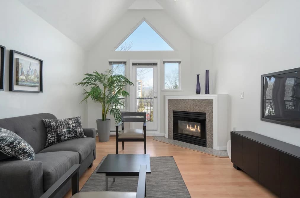 301 1928 E 11TH AVENUE, Vancouver, BC — Residential for Sale - Main Photo