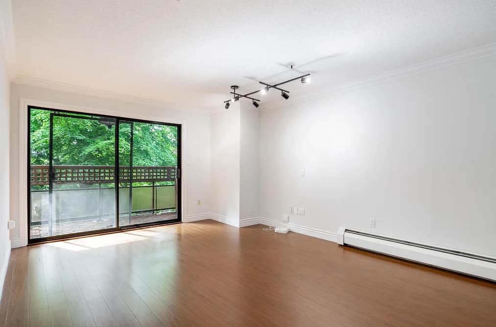 301 2320 W 40TH AVENUE, Vancouver, BC — Residential for Sale - Photo 2