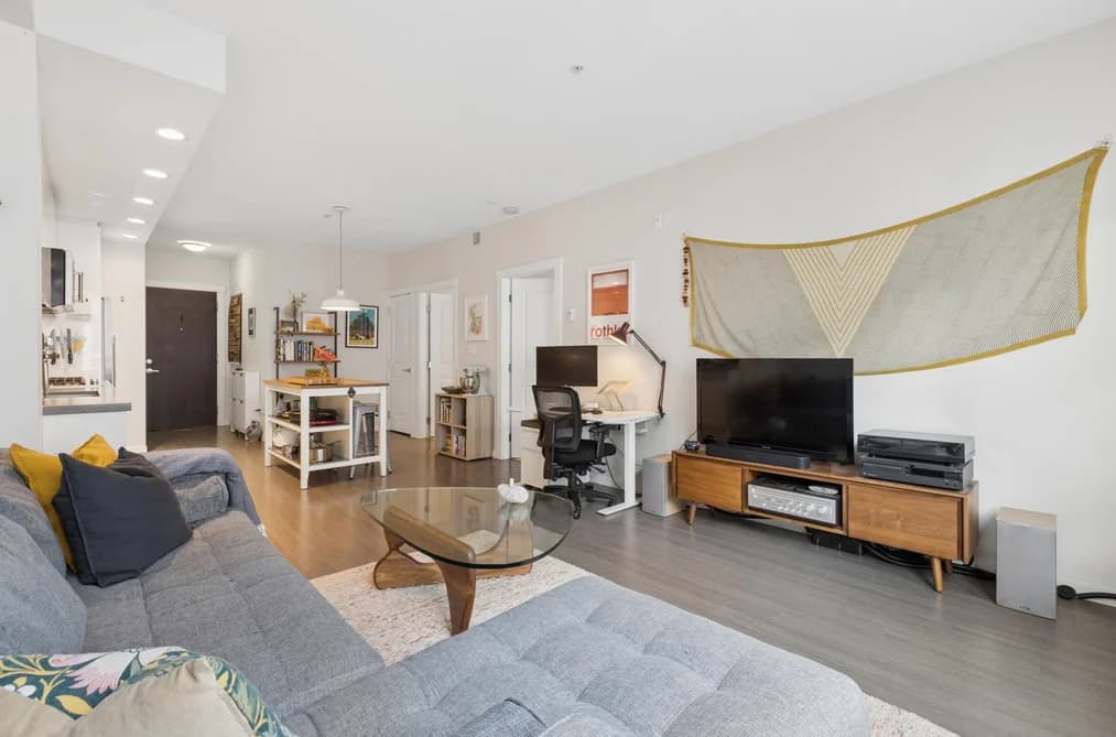 301-277 W 1st Street, North Vancouver, BC - Condo for Sale - Photo 2 of 27 301-277 W 1st Street, North Vancouver, BC - Condo for Sale - Photo 2 of 27