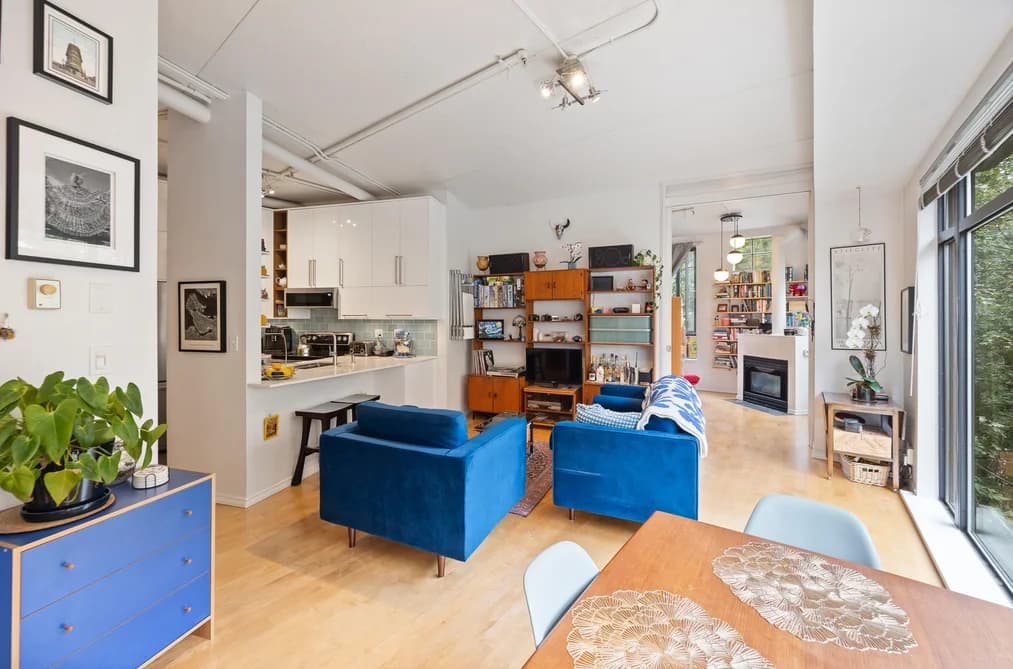 301 28 POWELL STREET, Vancouver, BC — Residential for Sale - Main Photo
