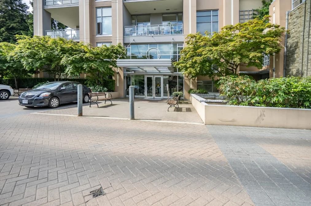 301 280 ROSS DRIVE, New Westminster, BC — Residential for Sale - Photo 2