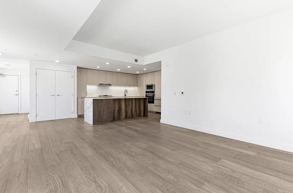 301 3590 W 39TH AVENUE, Vancouver, BC — Residential for Sale - Photo 2