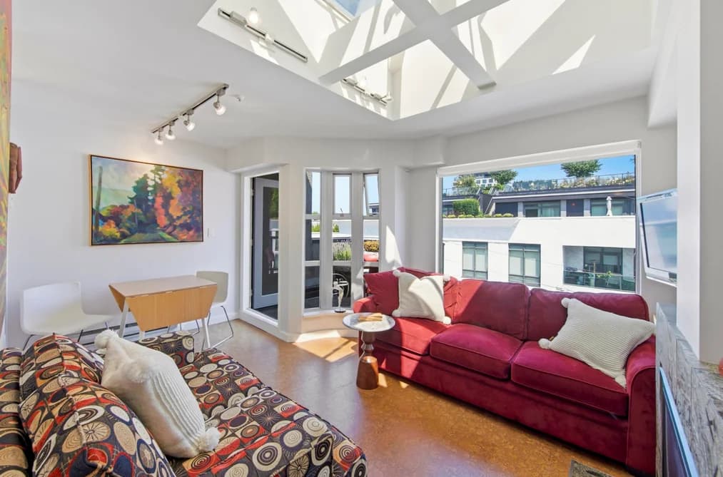 301 3673 W 11TH AVENUE, Vancouver, BC — Residential for Sale - Main Photo