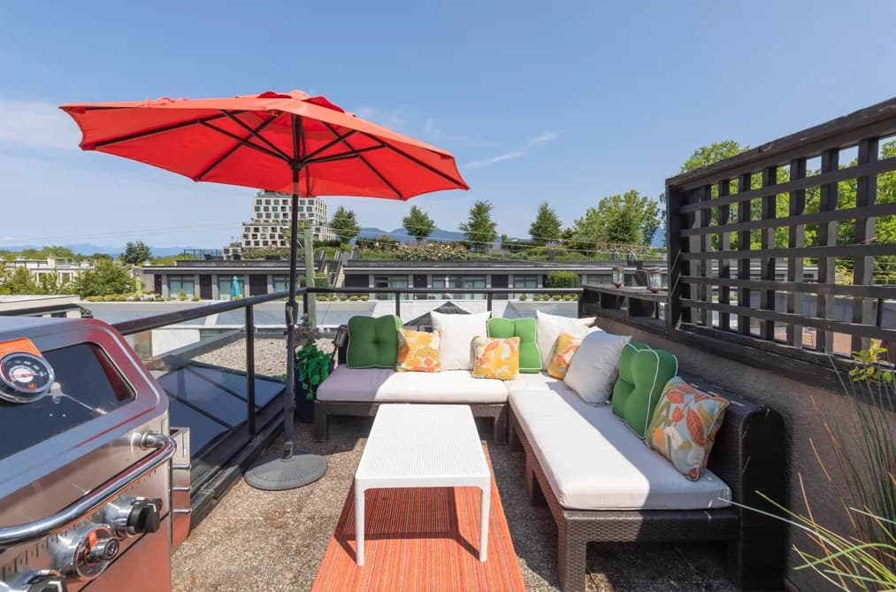 301 3673 W 11TH AVENUE, Vancouver, BC — Residential for Sale - Photo 2