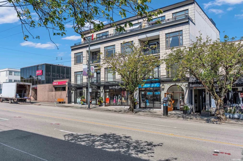 301 4479 W 10TH AVENUE, Vancouver, BC — Residential for Sale - Photo 2