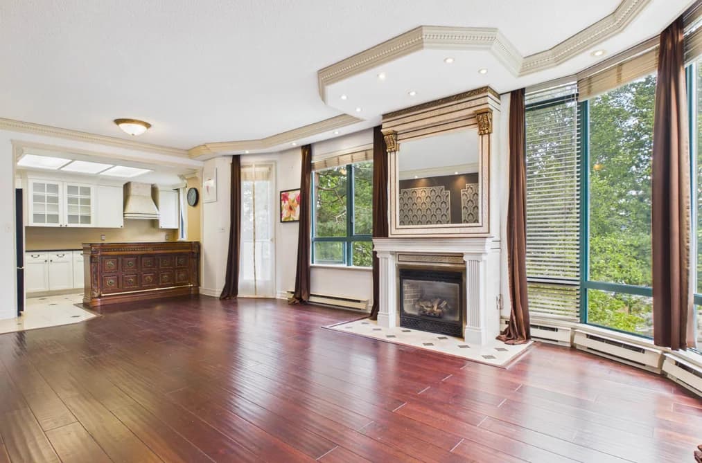 301 4603 HAZEL STREET, Burnaby, BC — Residential for Sale - Photo 2