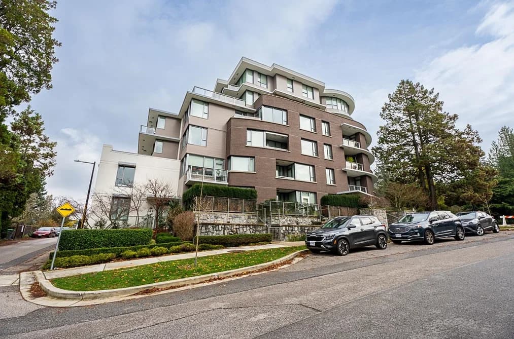 301 505 W 30TH AVENUE, Vancouver, BC — Residential for Sale - Main Photo