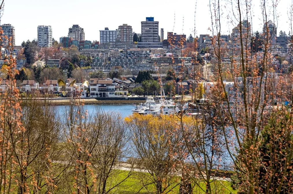 301 638 BEACH CRESCENT, Vancouver, BC — Residential for Sale - Main Photo