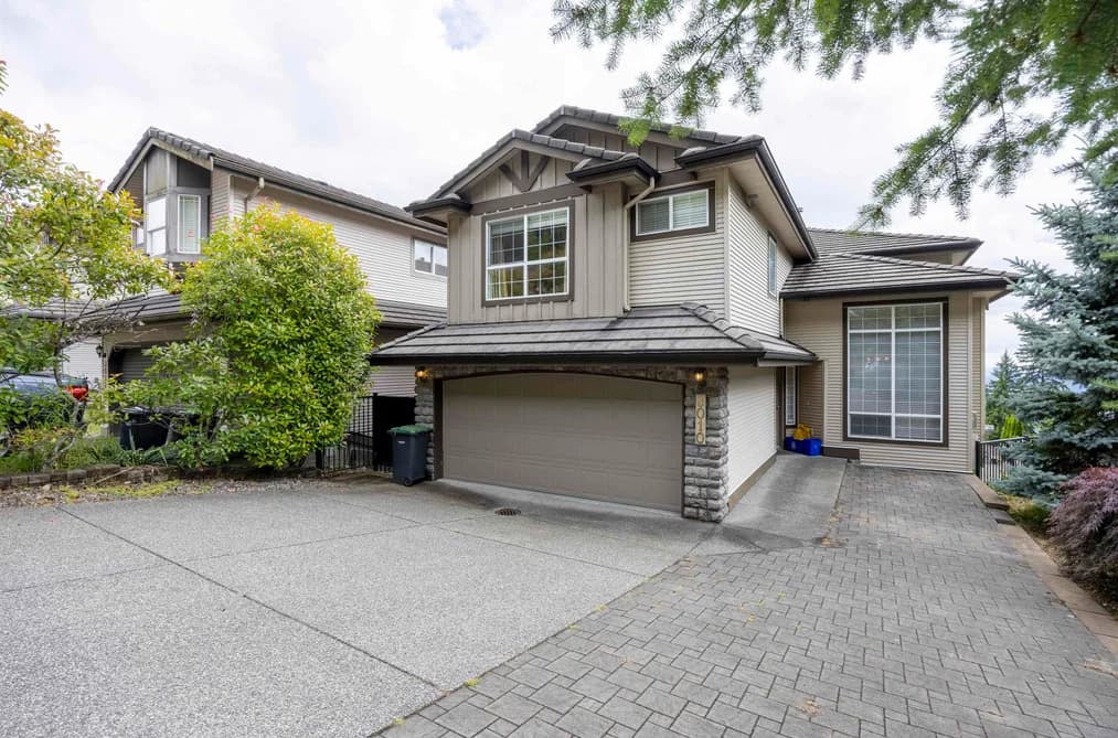 3010 MAPLEWOOD COURT, Coquitlam, BC — Residential for Sale - Photo 2