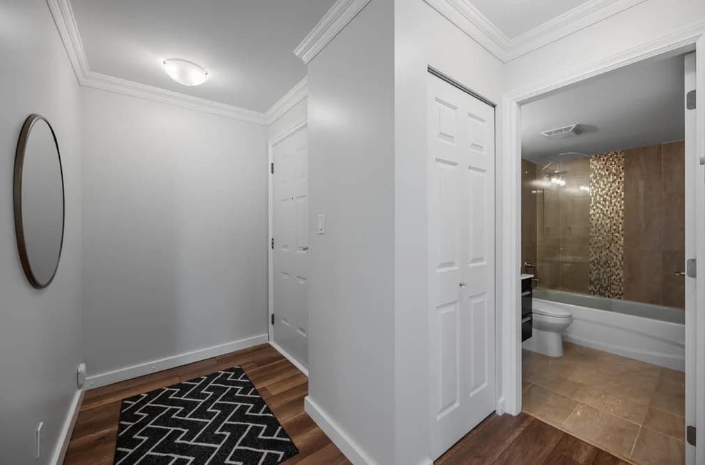 302 12 LAGUNA COURT, New Westminster, BC — Residential for Sale - Photo 2