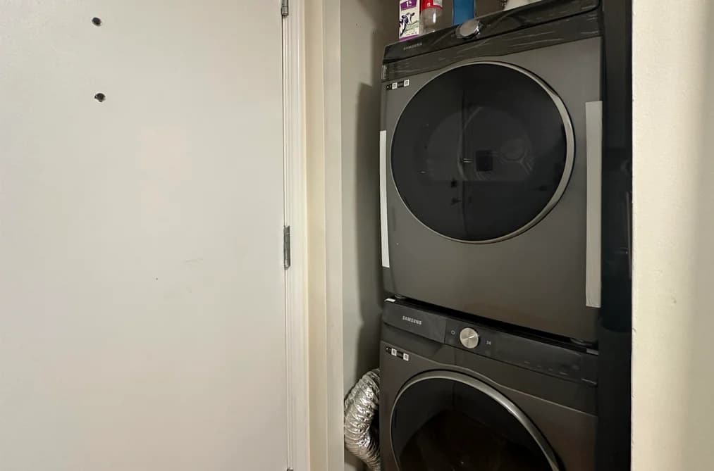 302 1331 ALBERNI STREET, Vancouver BC V6E 4S1 - Photo 1