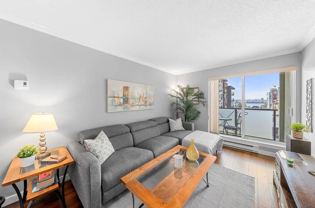302 140 E 4TH STREET, North Vancouver, BC — Residential for Sale - Photo 2