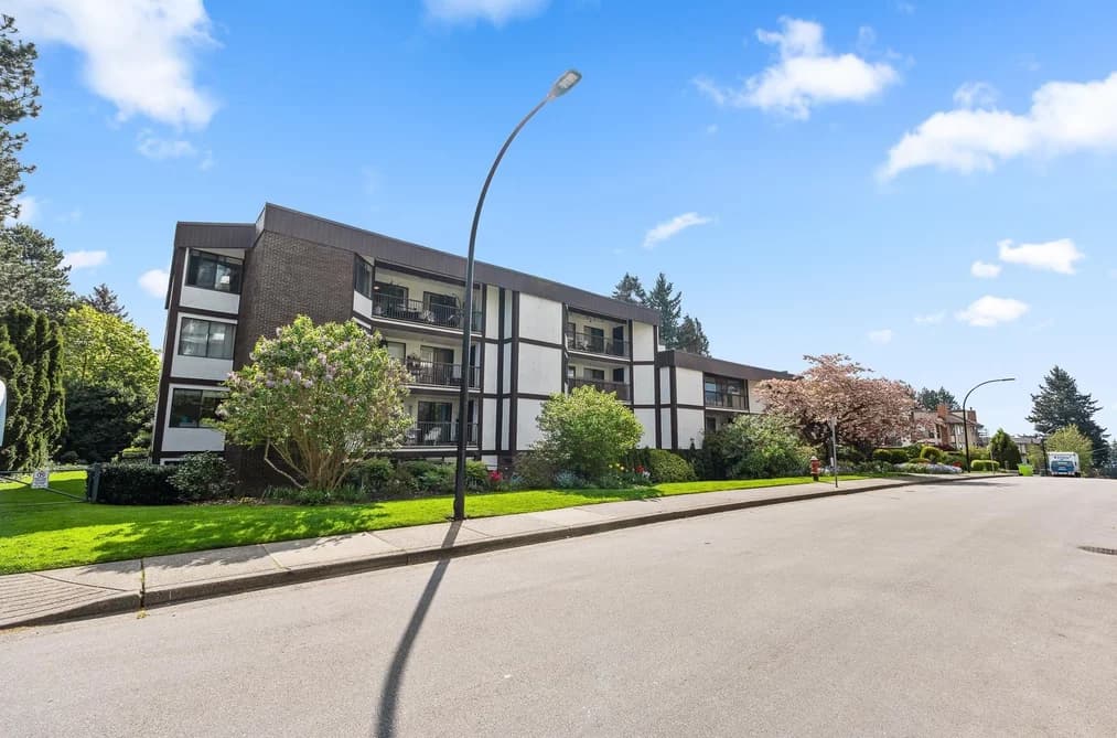 302 1520 VIDAL STREET, White Rock, BC — Residential for Sale - Main Photo