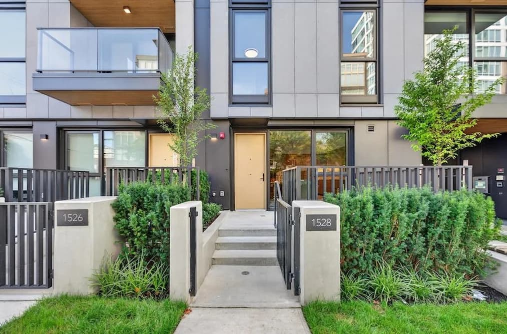 1528 W 6TH AVENUE, Vancouver, BC — Residential for Sale - Main Photo