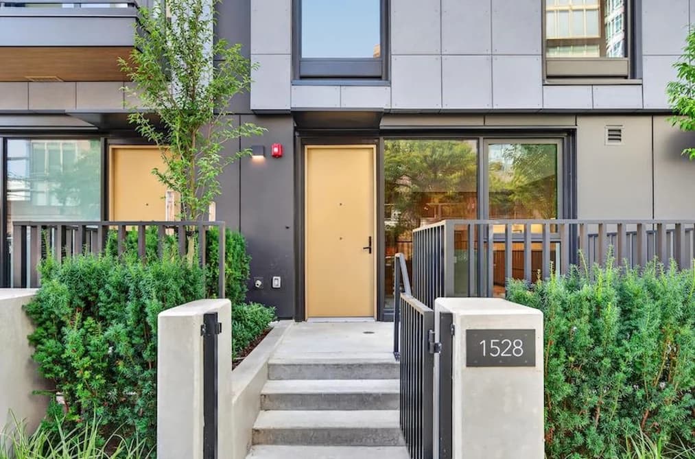 1528 W 6TH AVENUE, Vancouver, BC — Residential for Sale - Photo 2