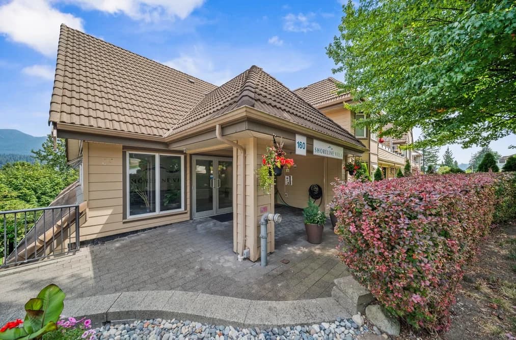 302 160 SHORELINE CIRCLE, Port Moody, BC — Residential for Sale - Photo 2