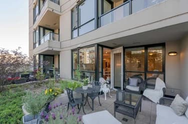 Condo for sale at 302 160 W 3rd Street North Vancouver British Columbia - MLS: R3137611