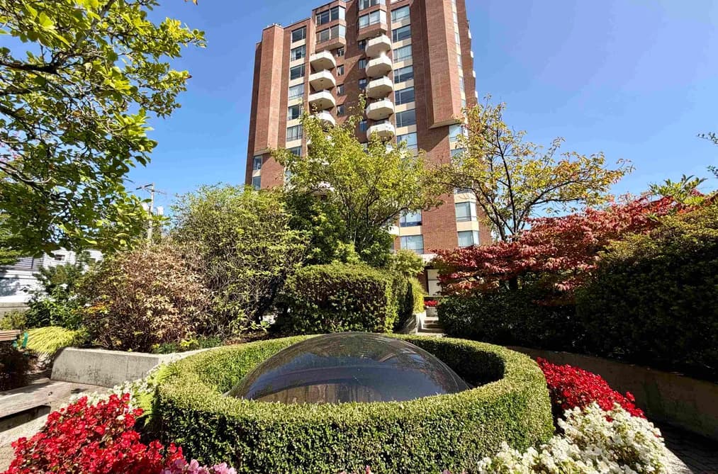 302 2189 W 42ND AVENUE, Vancouver, BC — Residential for Sale - Main Photo