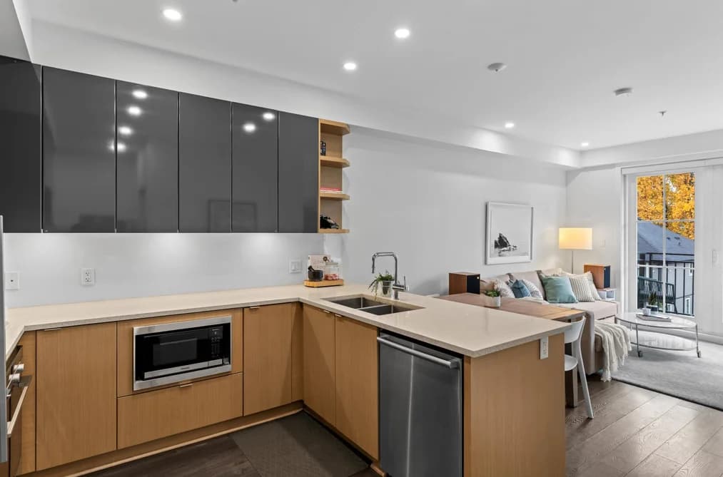 302 - 2528 Collingwood Street, Vancouver, BC - MLS: R3179419 - Photo 1 302 - 2528 Collingwood Street, Vancouver, BC - MLS: R3179419 - Photo 1