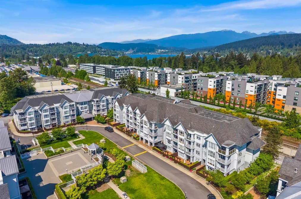 302 3142 ST JOHNS STREET, Port Moody, BC — Residential for Sale - Photo 2