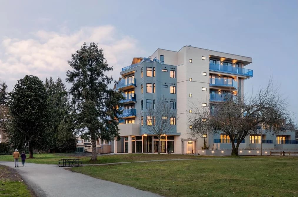 302 33160 PLAXTON CRESCENT, Abbotsford, BC — Residential for Sale - Photo 2