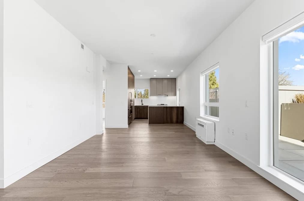 302 3590 W 39TH AVENUE, Vancouver, BC — Residential for Sale - Photo 2