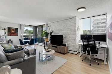 Condo for sale at 302 3737 Bartlett Court Burnaby British Columbia - MLS: R3138332