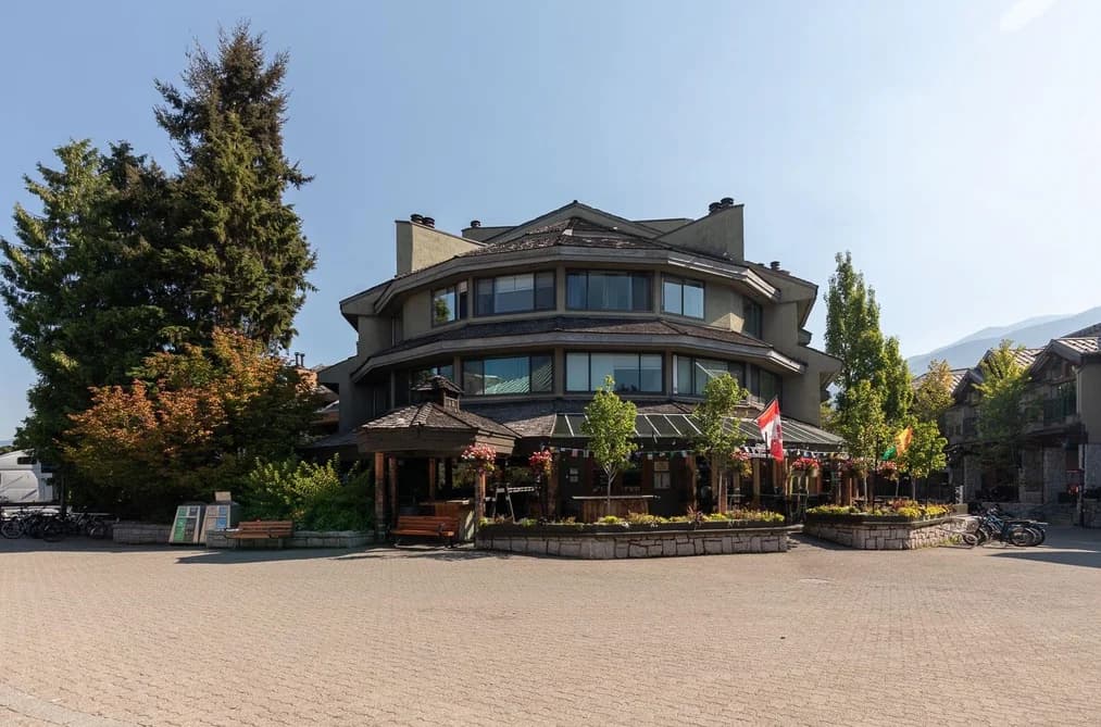 302 4111 GOLFERS APPROACH, Whistler, BC — Residential for Sale - Photo 2
