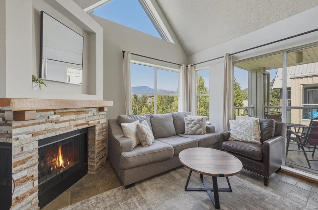 302 4749 SPEARHEAD DRIVE, Whistler, BC — Residential for Sale - Main Photo