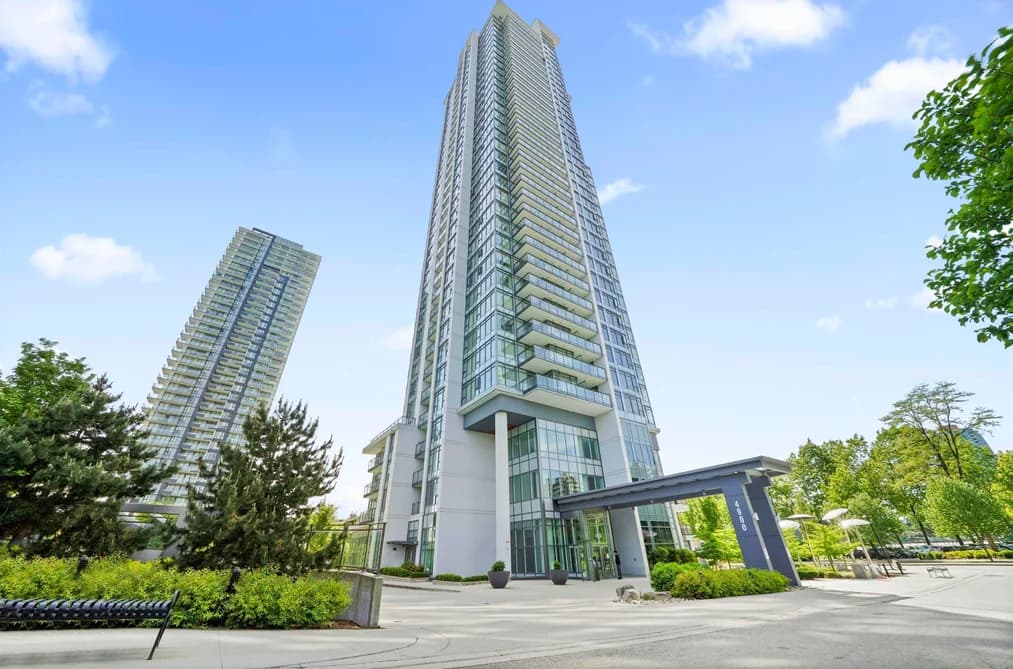 302 4900 LENNOX LANE, Burnaby, BC — Residential for Sale - Main Photo