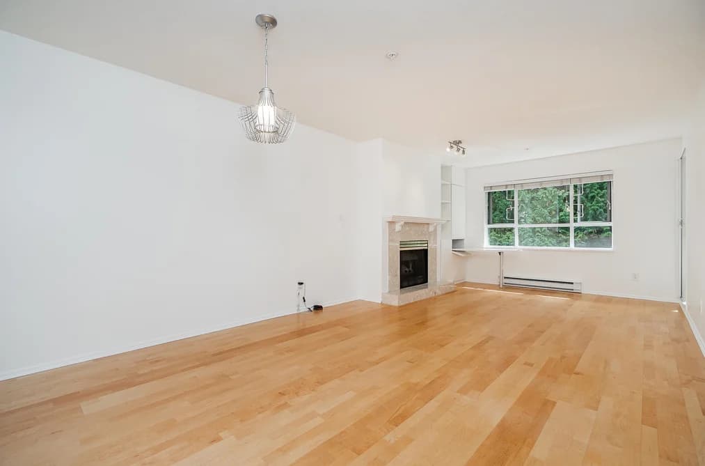 302 5577 SMITH AVENUE, Burnaby, BC — Residential for Sale - Photo 2